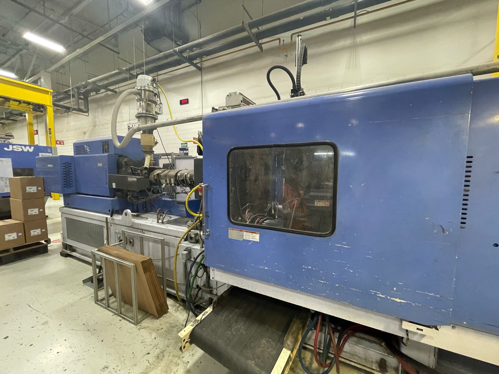 385 TON INJECTION MOLDING MACHINE ALL ELECTRIC JSW MODEL 385EL III, YEAR 2005