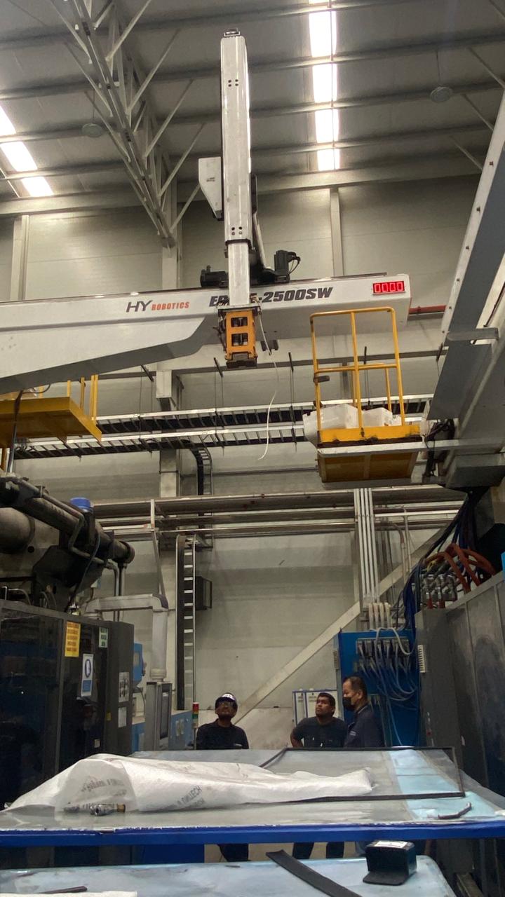 LS MTRON SERVOMOTOR 2300 TON – MODEL: THE ONE 2300, 10,000G, YEAR: 2021.